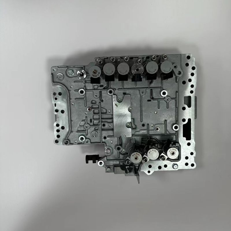 RE7R01A JR710E Nissan ve Infiniti 2023 için 35X35X25CM Boyutunda şanzıman valfi gövdesi