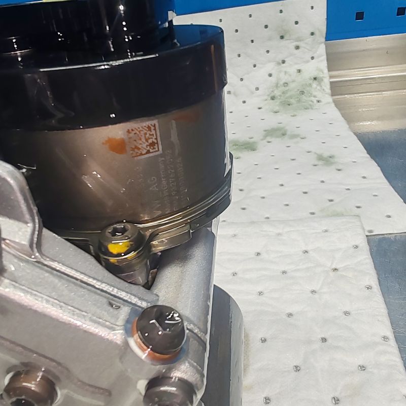 DQ400 0DD Volkswagen Audi PHEV modelleri için hibrit otomatik vites mekatronik ünitesi ve yazılım montajı