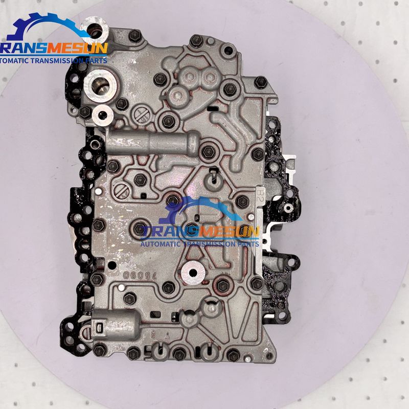 GA8G45AW Otomatik Şanzıman Valf Beden Montajı 24338744991 BMW X1 F48 için Tek Yağ Sıcaklığı Sensörü Versiyonu ile